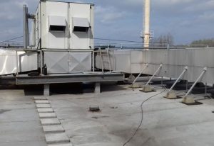 Pólus üzletközpont géptartó